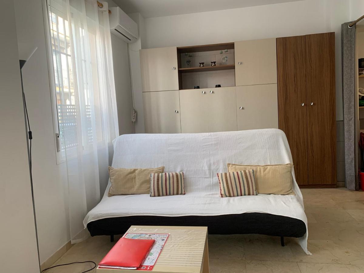Loft Funcional Cerca Del Centro Appartement Sevilla Buitenkant foto
