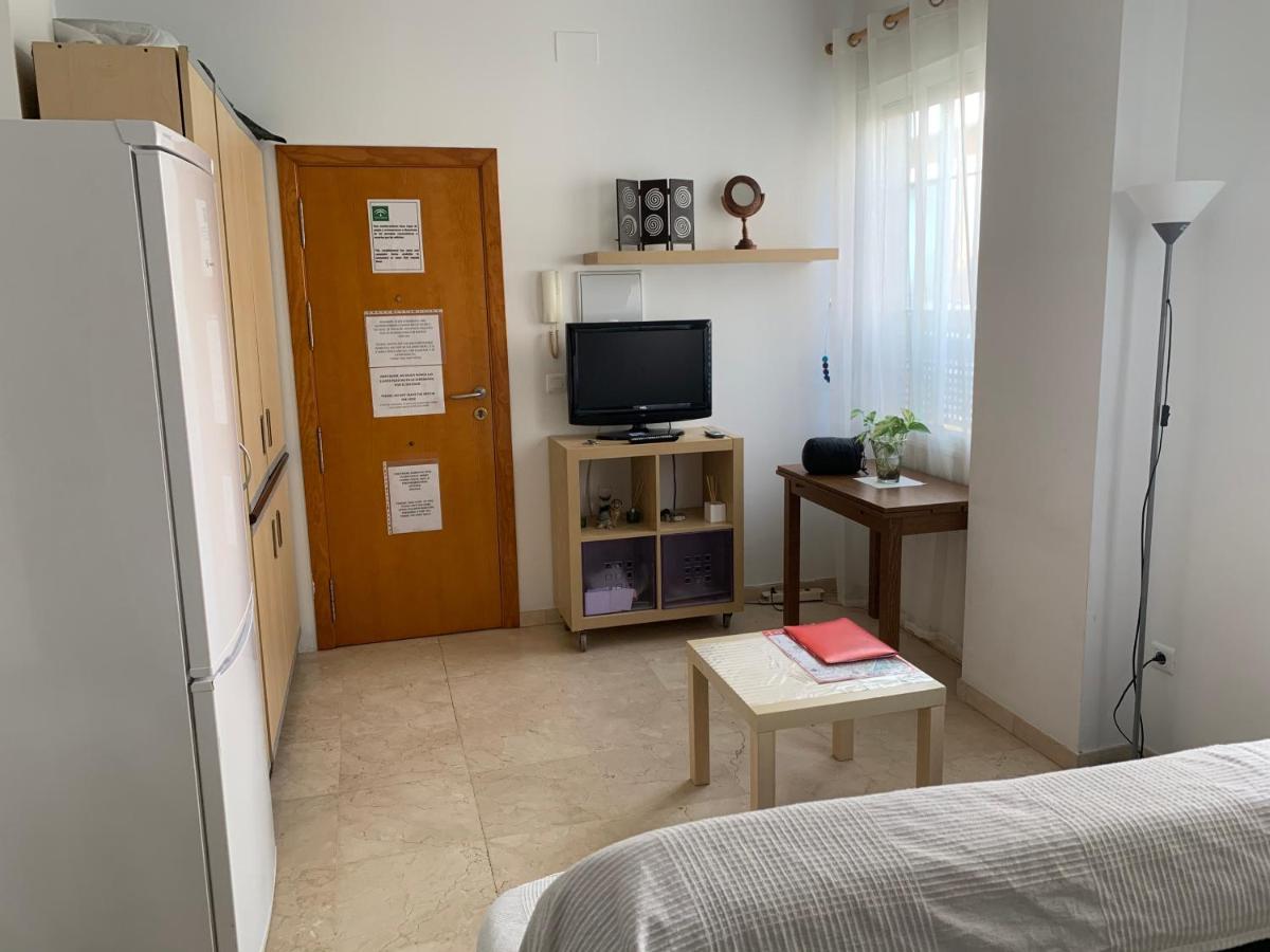 Loft Funcional Cerca Del Centro Appartement Sevilla Buitenkant foto